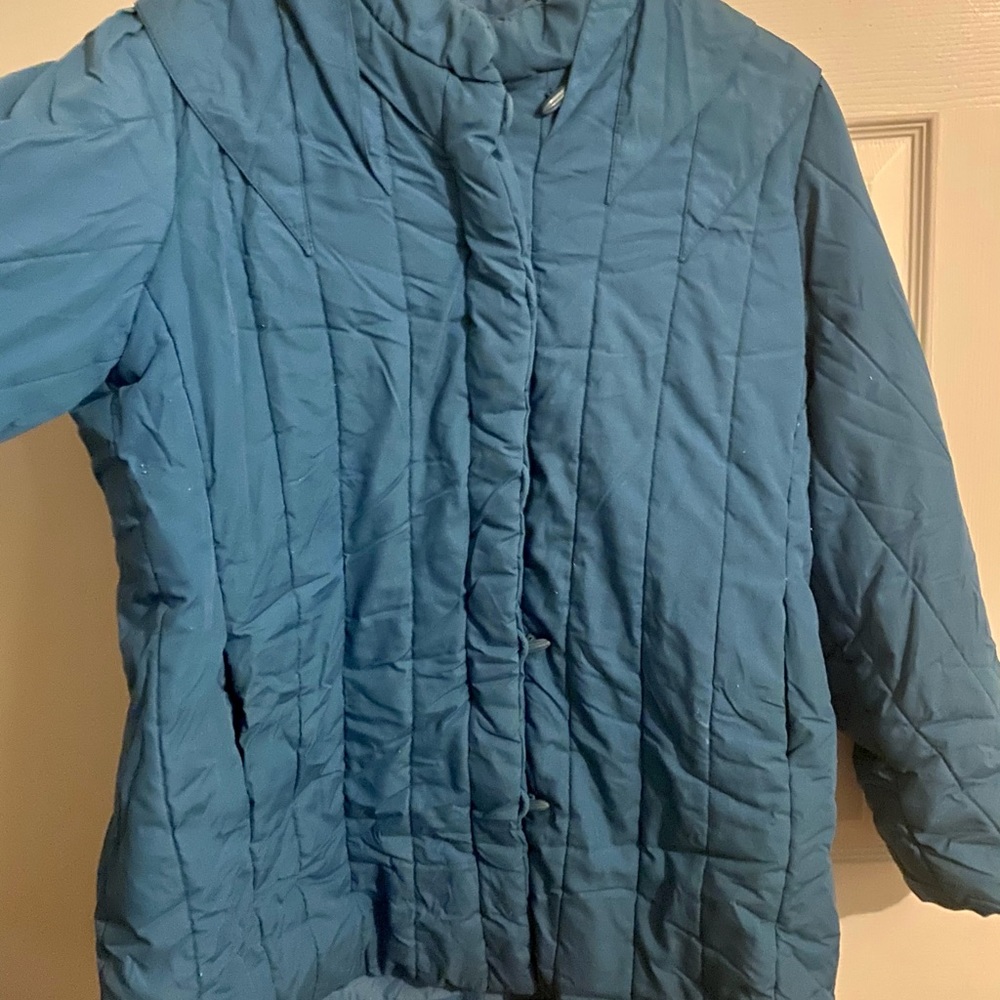 FleetStreet woman’s M zip up jacket